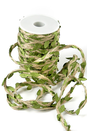 Шнур декор. 30/01-40 шнур с зелеными листьями