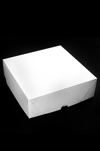 Коробка белая 135/00 квадрат